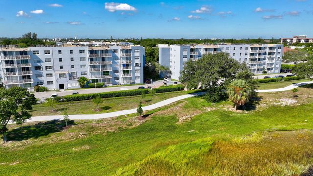 500 Executive Center Drive 3-j, West Palm Beach, FL 33401