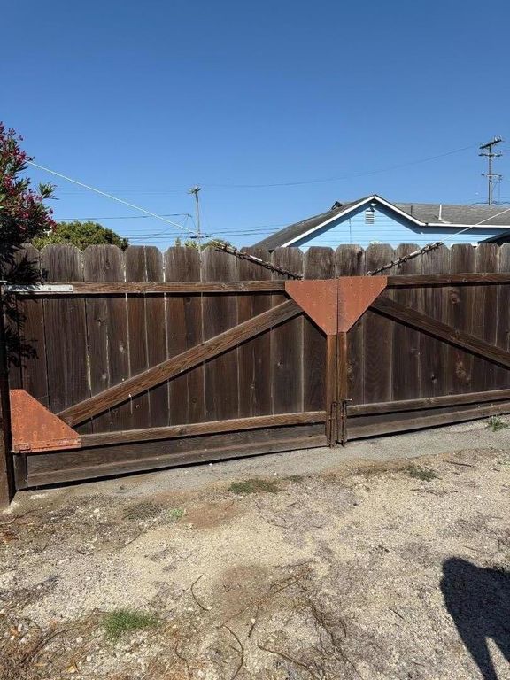 000 Beach Road, Marina, CA 93933