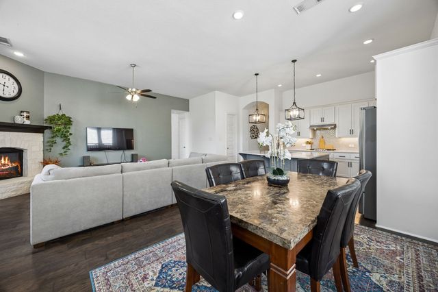 1425 Appaloosa Drive, Aubrey, TX 76227