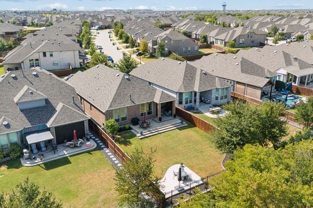 1425 Appaloosa Drive, Aubrey, TX 76227