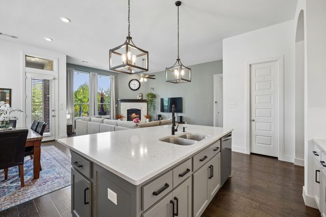 1425 Appaloosa Drive, Aubrey, TX 76227
