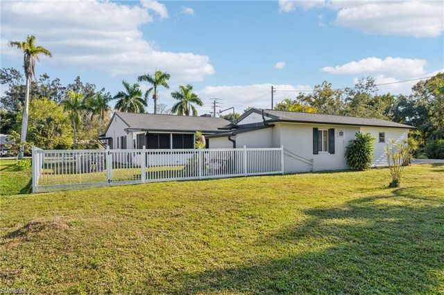 3829 Edgewood AVE, Fort Myers, FL 33916