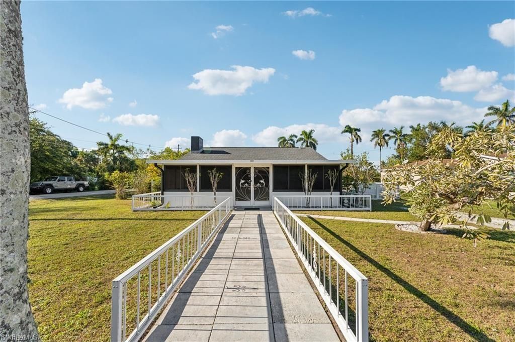 3829 Edgewood AVE, Fort Myers, FL 33916