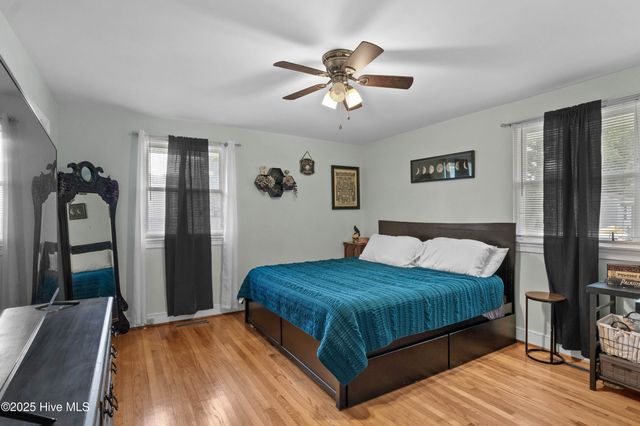 813 Henderson Drive, Jacksonville, NC 28540