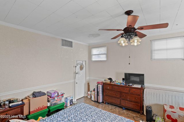 813 Henderson Drive, Jacksonville, NC 28540