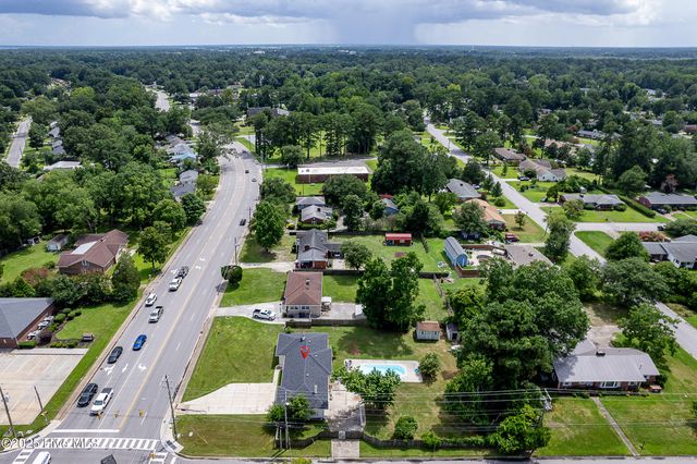 813 Henderson Drive, Jacksonville, NC 28540