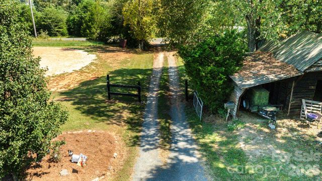 15869 Silver Road, Oakboro, NC 28129