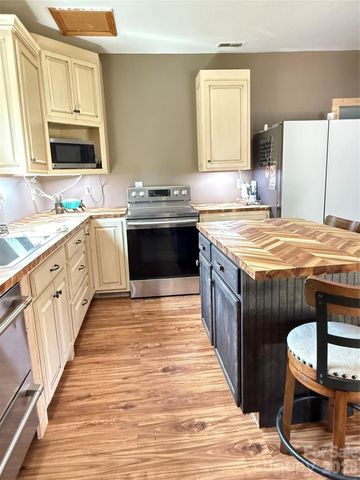 15869 Silver Road, Oakboro, NC 28129