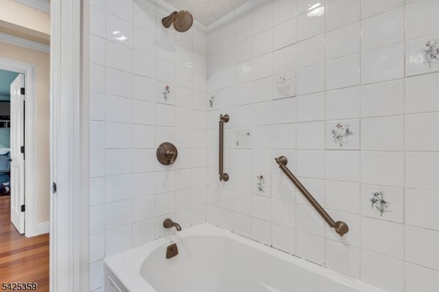 25 Columbia Ave, Nutley Twp., NJ 07110