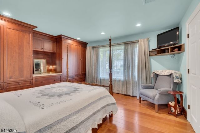 25 Columbia Ave, Nutley Twp., NJ 07110