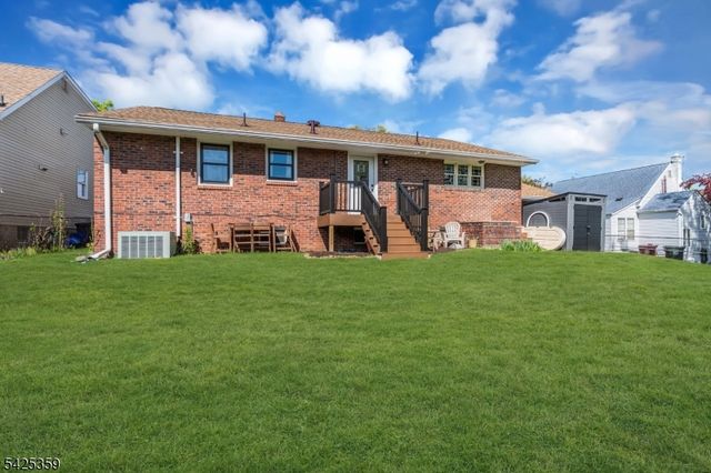 25 Columbia Ave, Nutley Twp., NJ 07110