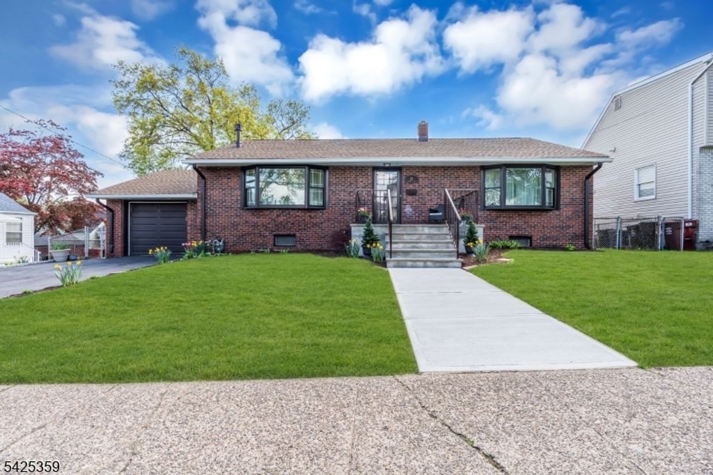 25 Columbia Ave, Nutley Twp., NJ 07110
