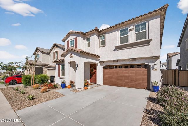 8114 E PETUNIA Avenue, Mesa, AZ 85212