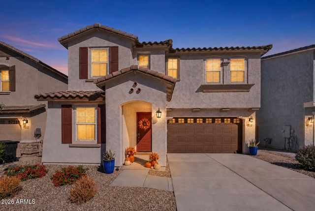 8114 E PETUNIA Avenue, Mesa, AZ 85212