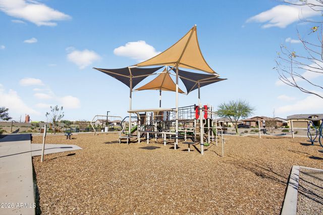 8114 E PETUNIA Avenue, Mesa, AZ 85212
