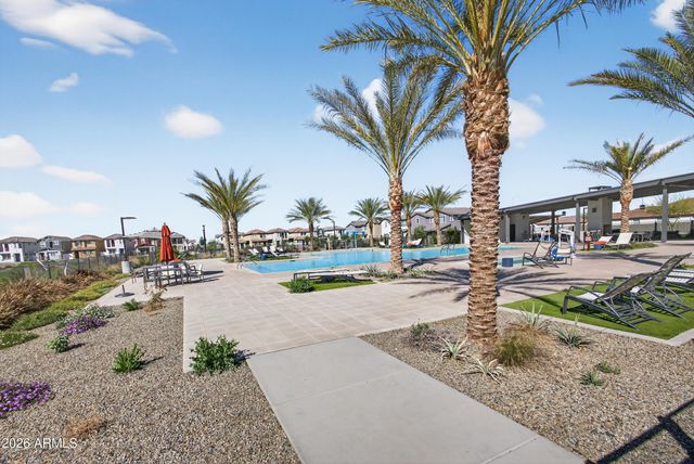8114 E PETUNIA Avenue, Mesa, AZ 85212