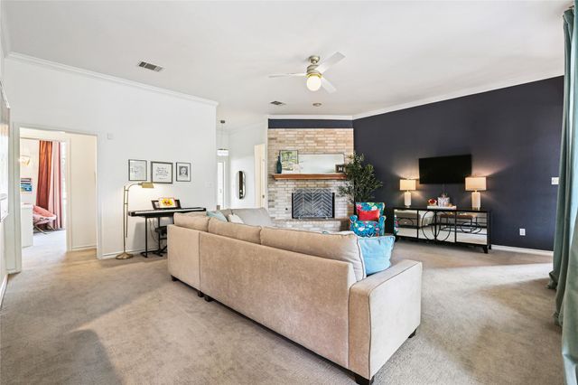 21105 Newport CV, Lago Vista, TX 78645