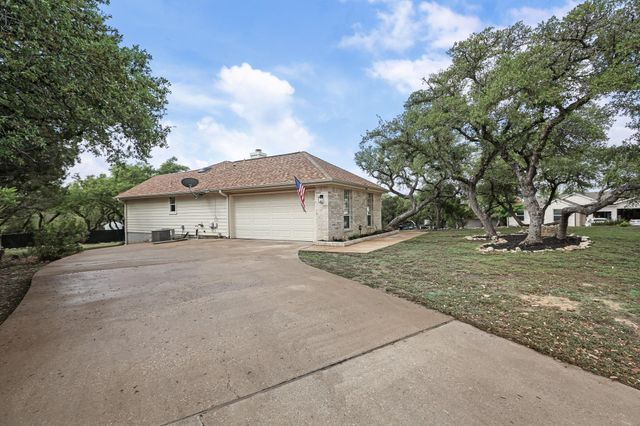 21105 Newport CV, Lago Vista, TX 78645