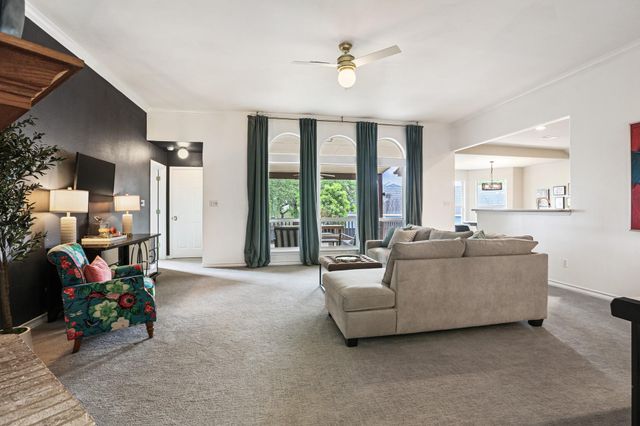 21105 Newport CV, Lago Vista, TX 78645