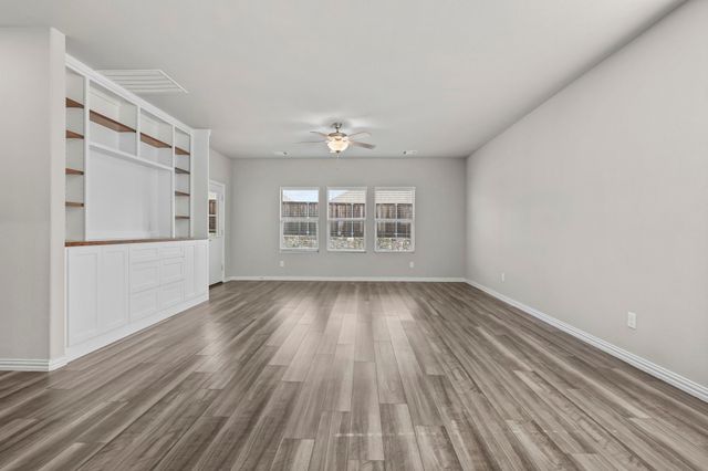 5725 Castle Peak Bend, Fort Worth, TX 76126