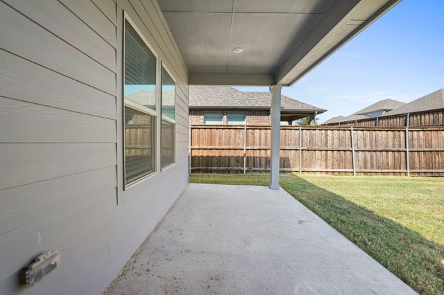 5725 Castle Peak Bend, Fort Worth, TX 76126