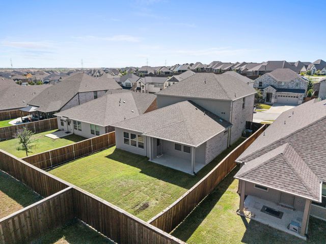 5725 Castle Peak Bend, Fort Worth, TX 76126