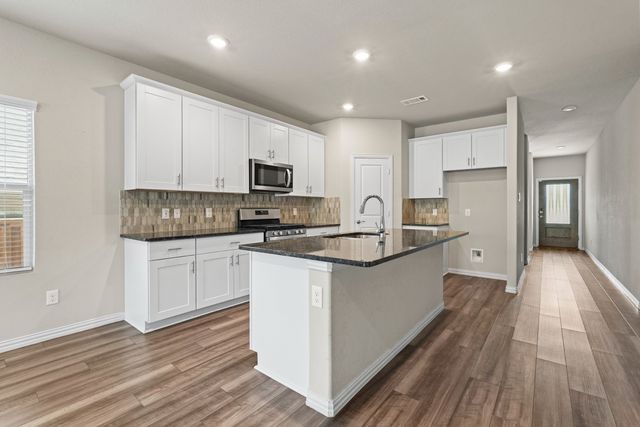 5725 Castle Peak Bend, Fort Worth, TX 76126