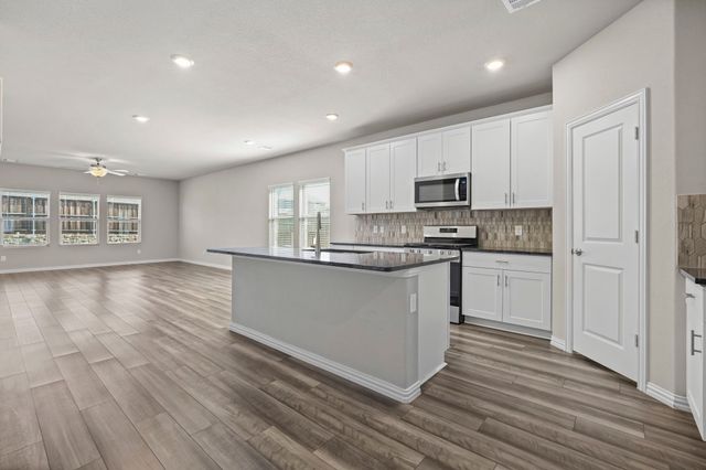 5725 Castle Peak Bend, Fort Worth, TX 76126