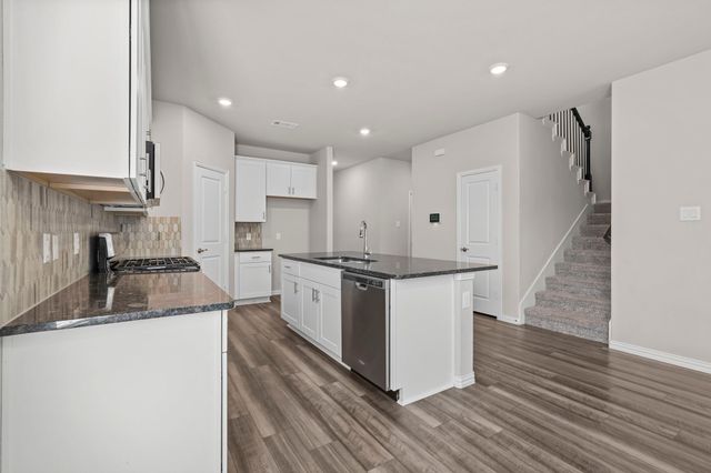 5725 Castle Peak Bend, Fort Worth, TX 76126