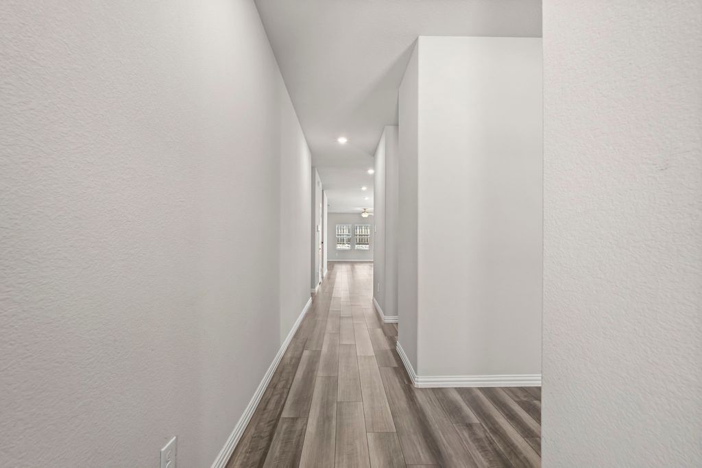 5725 Castle Peak Bend, Fort Worth, TX 76126 — photo 4