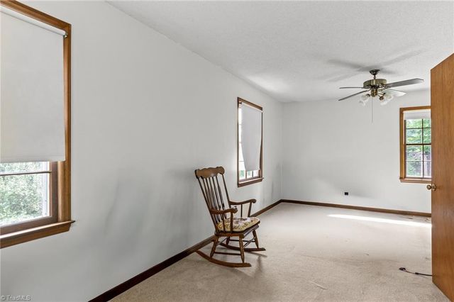 210 Knoxwood Road, Winston-salem, NC 27107