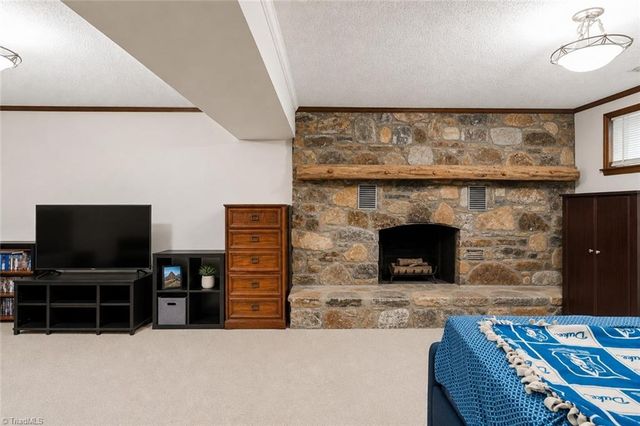 210 Knoxwood Road, Winston-salem, NC 27107