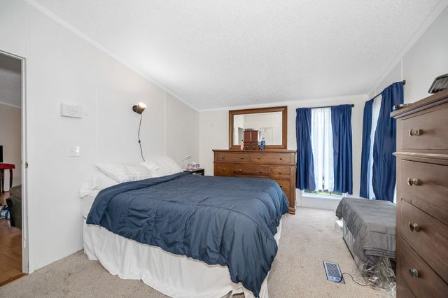 3 Robyn Court, Litchfield, NH 03052
