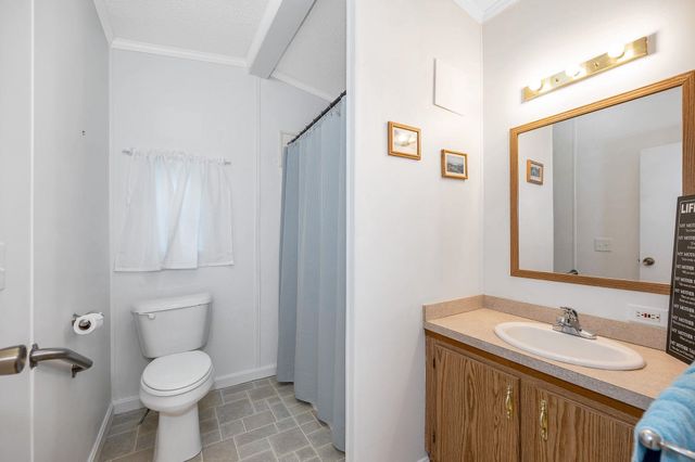 3 Robyn Court, Litchfield, NH 03052
