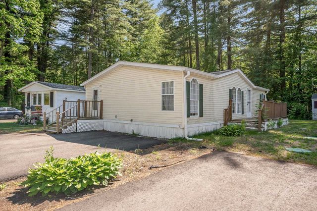 3 Robyn Court, Litchfield, NH 03052