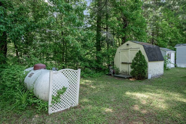 3 Robyn Court, Litchfield, NH 03052