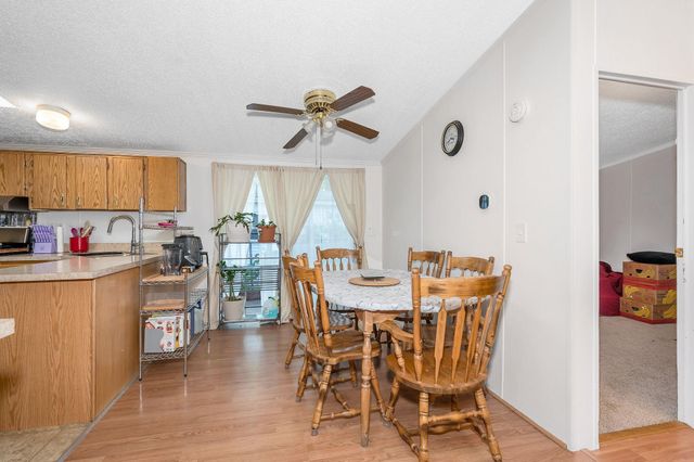 3 Robyn Court, Litchfield, NH 03052