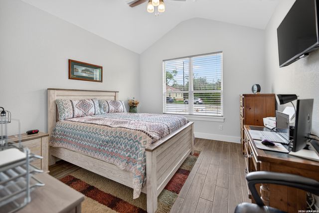 258 HEINEN RD, Bandera, TX 78003