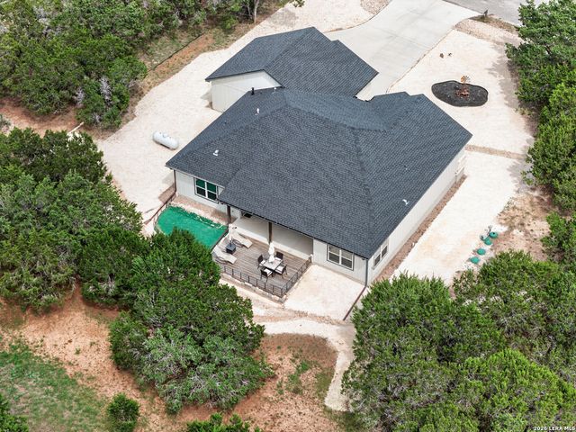258 HEINEN RD, Bandera, TX 78003