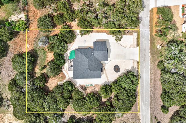 258 HEINEN RD, Bandera, TX 78003