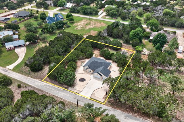 258 HEINEN RD, Bandera, TX 78003