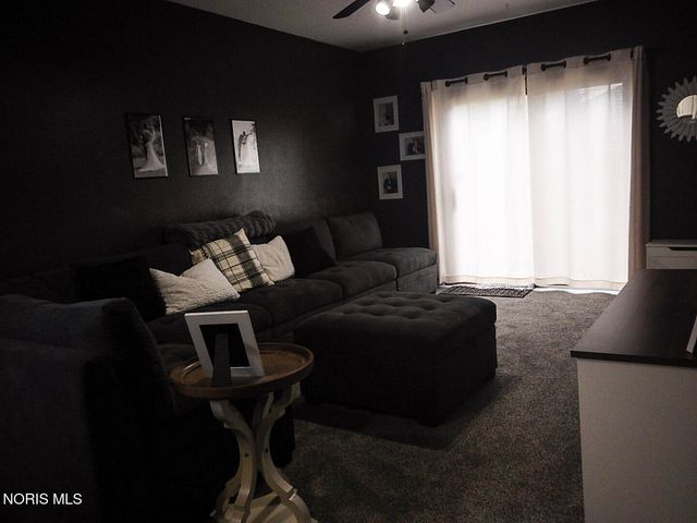 5403 Sugarmaple Lane, Toledo, OH 43623