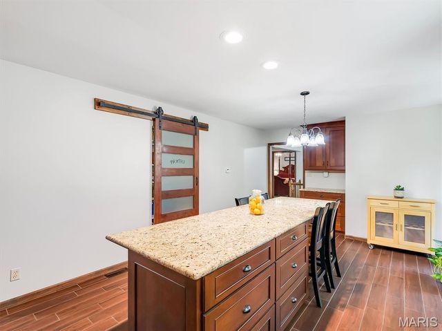 19 Summit Lane, Pacific, MO 63069
