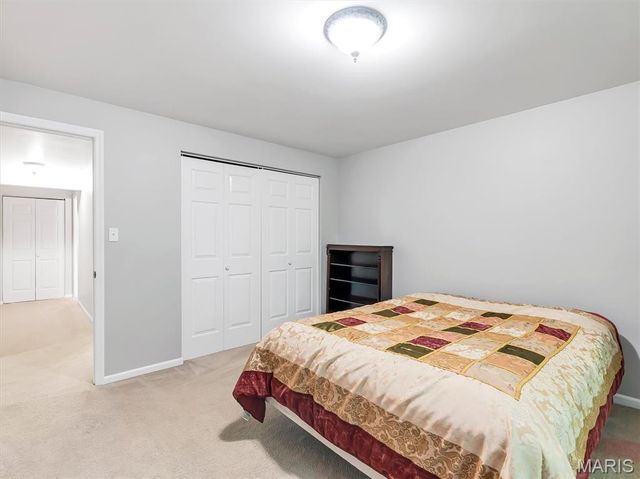 19 Summit Lane, Pacific, MO 63069