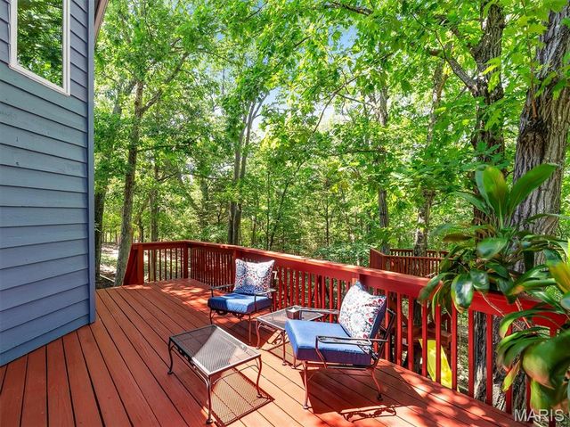 19 Summit Lane, Pacific, MO 63069