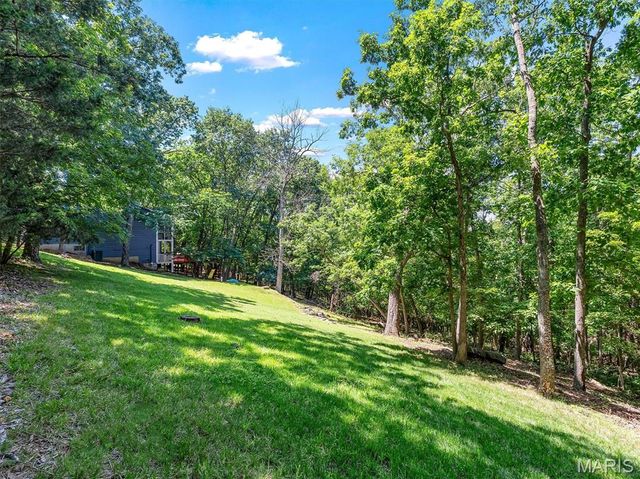19 Summit Lane, Pacific, MO 63069