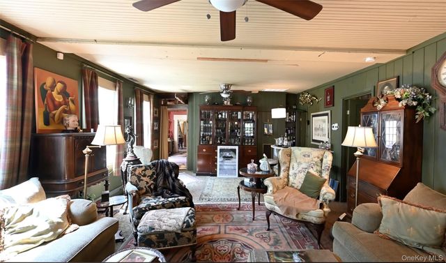 18 Stagecoach Lane, Amenia, NY 12501