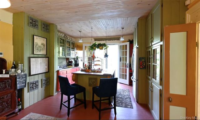 18 Stagecoach Lane, Amenia, NY 12501
