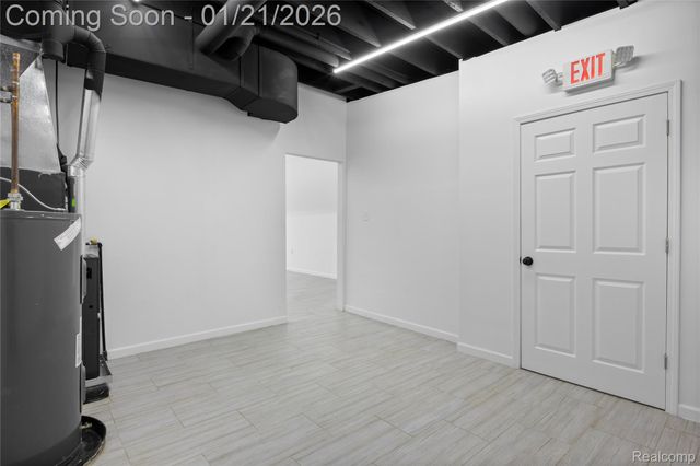 2007 Springwells, Detroit, MI 48209