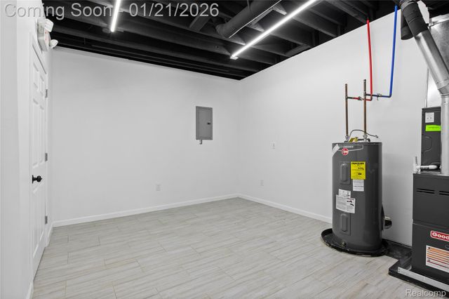 2007 Springwells, Detroit, MI 48209